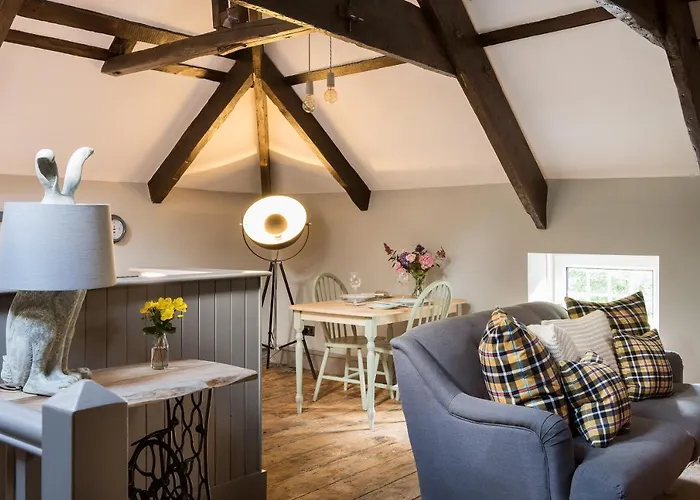 The Hideaway & Spa Terrace At Tregoose Old Mill